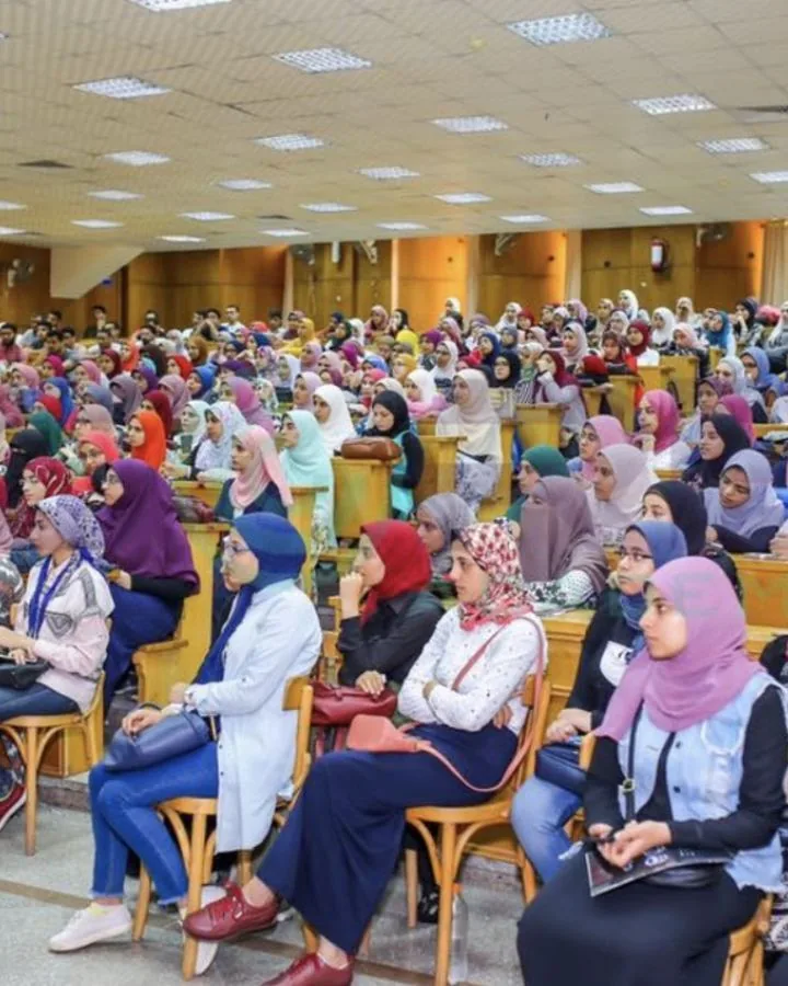 د. عمار يحاضر في المؤتمرات العلمية 2